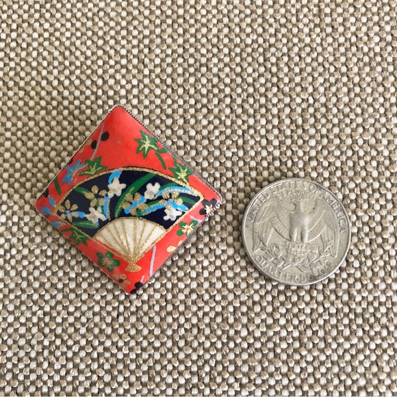 Fan Brooch - Picture 2 of 3